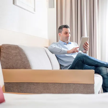Novotel Off Grand Place Brussels