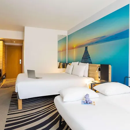 Hotel Novotel Off Grand Place Brussels