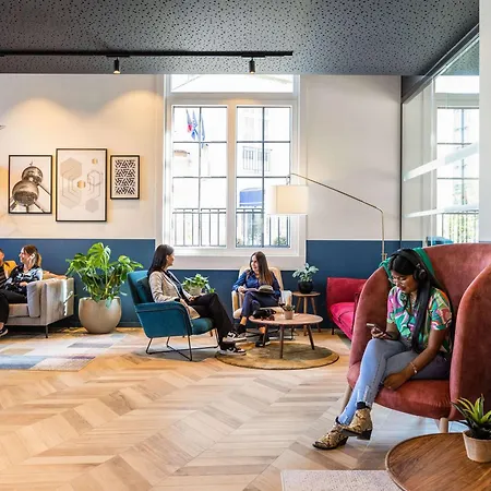 Hotel Novotel Off Grand Place 4*
